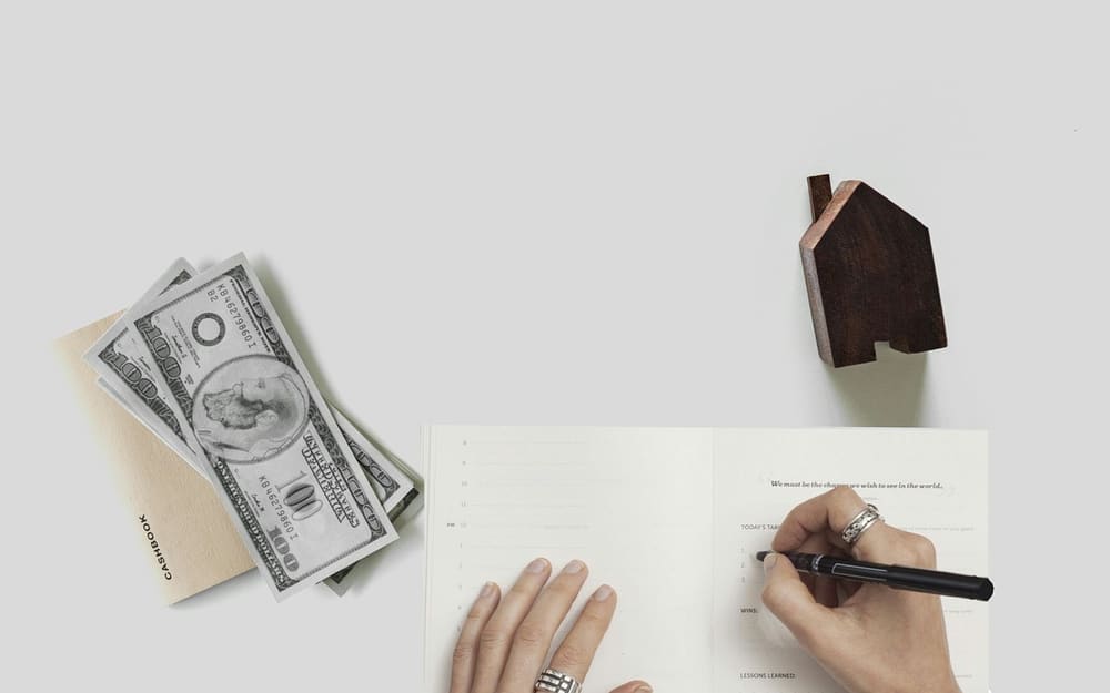 Photo: Mortgage, house, money, budget, business